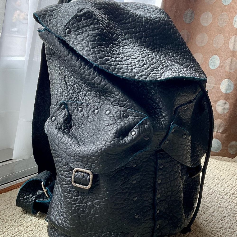 Black Textured Women's Backpack - Picture 5 of 9